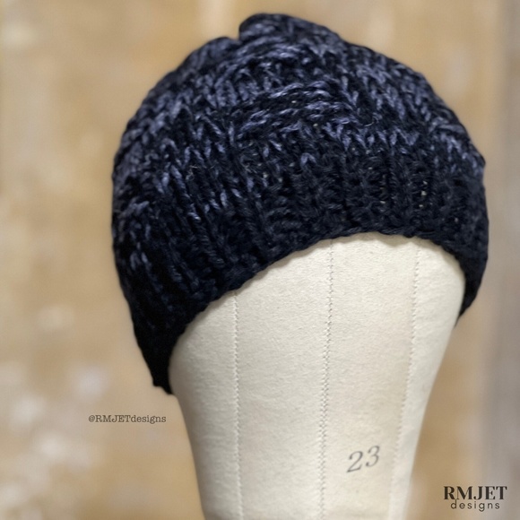 *NEW* Black Blue HEMP Wool Textured Handmade Hand Knit Beanie hat - Picture 1 of 3